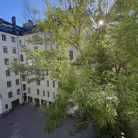 Brand New And Stylish Designer 2br - Prime Location Хельсинки