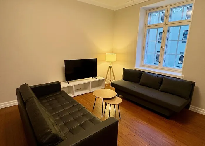 Apartament Brand New And Stylish Designer 2br - Prime Location