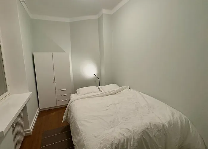 Brand New And Stylish Designer 2br - Prime Location * Helsinky